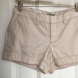 GAP chino shorts Floral Tan Khaki Sz 6 Women’s Cotton Shorts